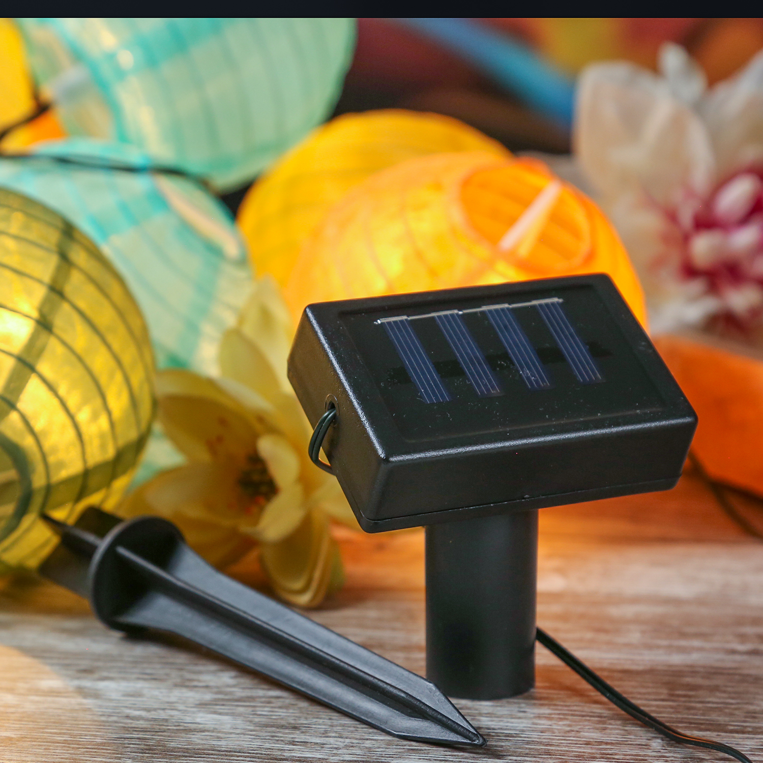 LED Solar Lichterkette LAMPION - 10 warmweiße LED - L: 4,5m - D: 10cm -  Lichtsensor - bunt