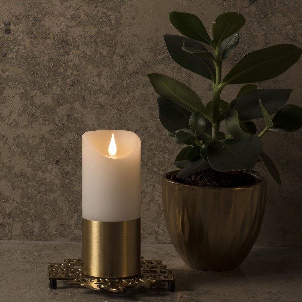 LED Kerze mit goldener Banderole - Echtwachs - 3D Flamme - Timer - H: 17,5cm, D: 7,5cm - weiß