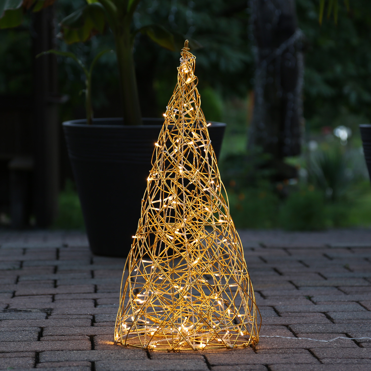 LED 3D Kegel - Gartenleuchte - Drahtleuchte - 100 warmweiße LED - für Außen  - goldener Draht