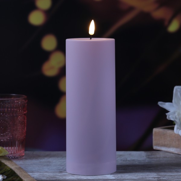 LED Stumpenkerze MIA - Kunststoff - 3D Flamme - H: 20cm - D: 7,5cm - für Außen - pastell lila