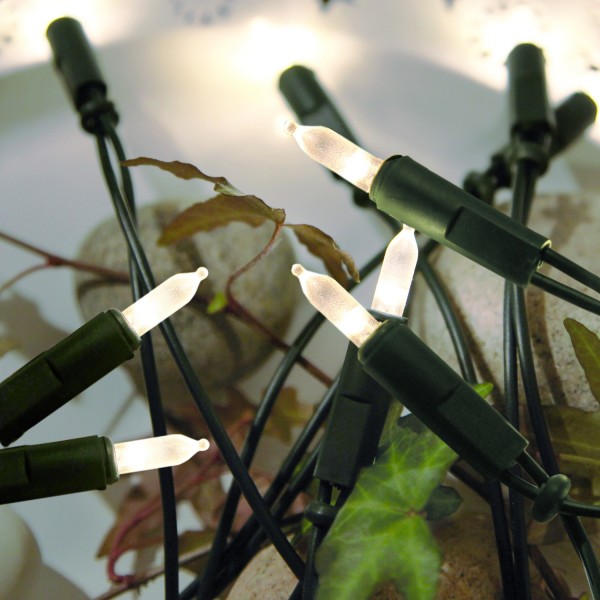 LED Mini Lichterkette Pisello - 20 warmweiße LED - L: 2,85m - grünes Kabel - gefrostet - indoor