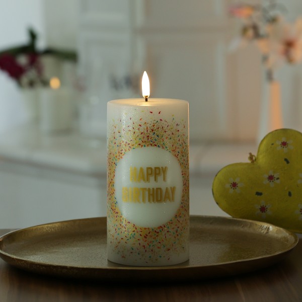 LED Kerze HAPPY BIRTHDAY - Echtwachs - H: 15cm - D: 7,8cm - Timer - bis zu 1000 Std. - weiß