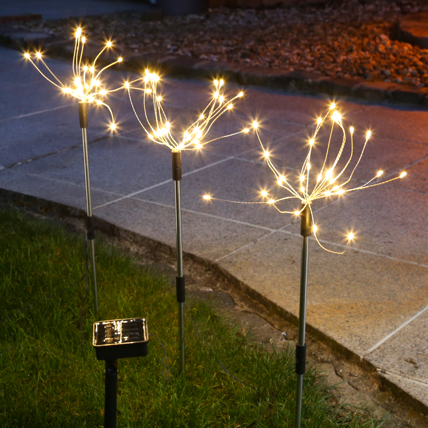 LED Lichterbaum Spiky - stehend - H: 90cm - 60 warmweiße LED - Timer -  Batterie - Outdoor - schwarz