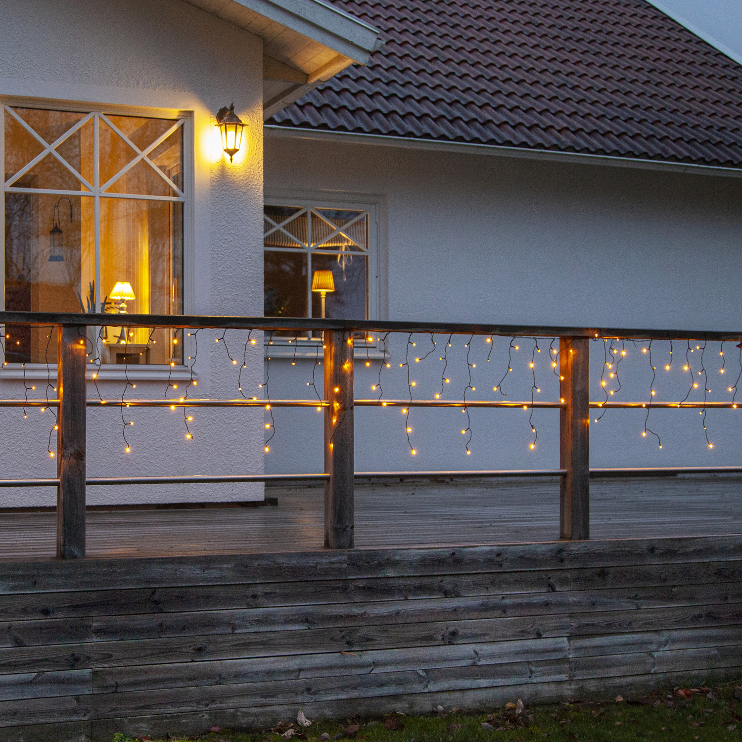 LED Eisregen Lichterkette für Draußen Haus Dachrinne Zaun Eisregenlichtervorhang 