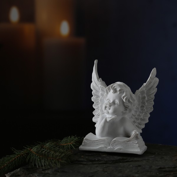 Träumender Engel mit Buch - weiß - 11 x 7 x 13cm - Blick rechts